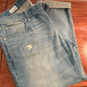 Gap 1969 Boyfriend distressed jeans. Sz 31r
